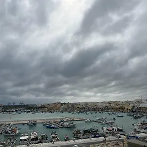 Apartament Seaview 2 Bedroom Penthouse, Marsaxlokk